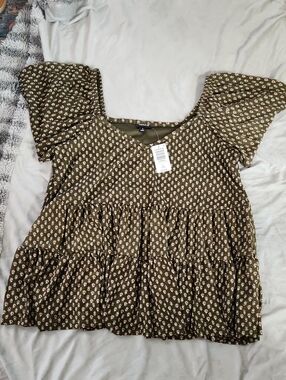 Torrid Olive Green Floral Tiered Square-Neck Blouse